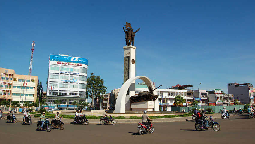 Xe Da Nang di Buon Me Thuoc